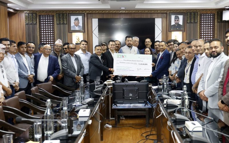 विपत्तिमा ऊर्जा व्यवसायीको ठूलो ढाडस: बाढीपीडितको उद्धार र राहतका लागि १३ करोड सहयोग